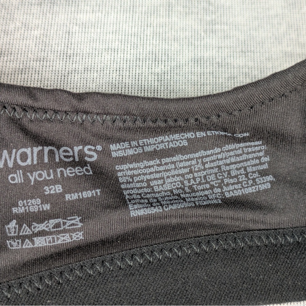 Warner's Cloud 9 Super Soft Wireless Comfort Bra- Black - Picture 7 of 10